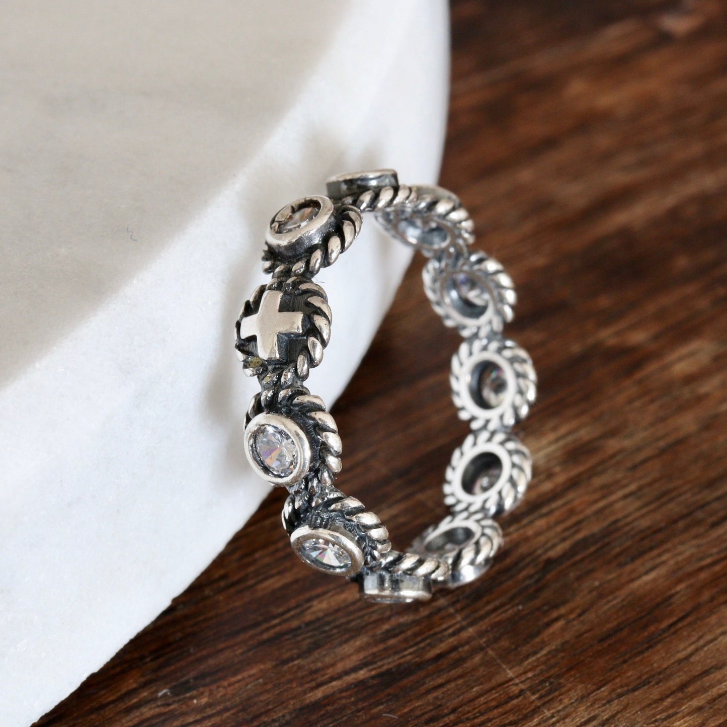 Anillo rosario de plata de primera ley, anillo rosario con circonitas, anillo rosario de plata de primera ley estilo vintage, anillo rosario Medjugorje, anillo estilo vintage