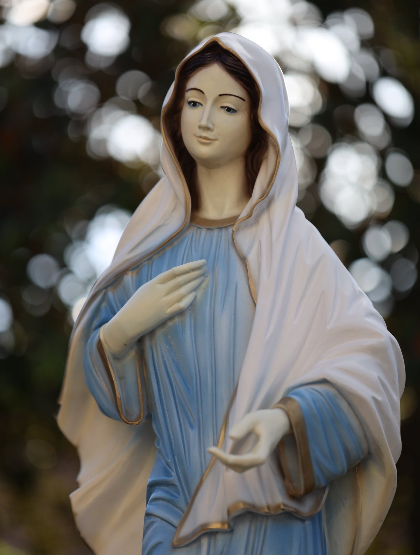 Estatua de Medjugorje de 90 cm, escultura de Nuestra Señora Reina de la Paz, estatua de polvo de mármol fundido de Medjugorje, estatua de Nuestra Señora de 35 pulgadas
