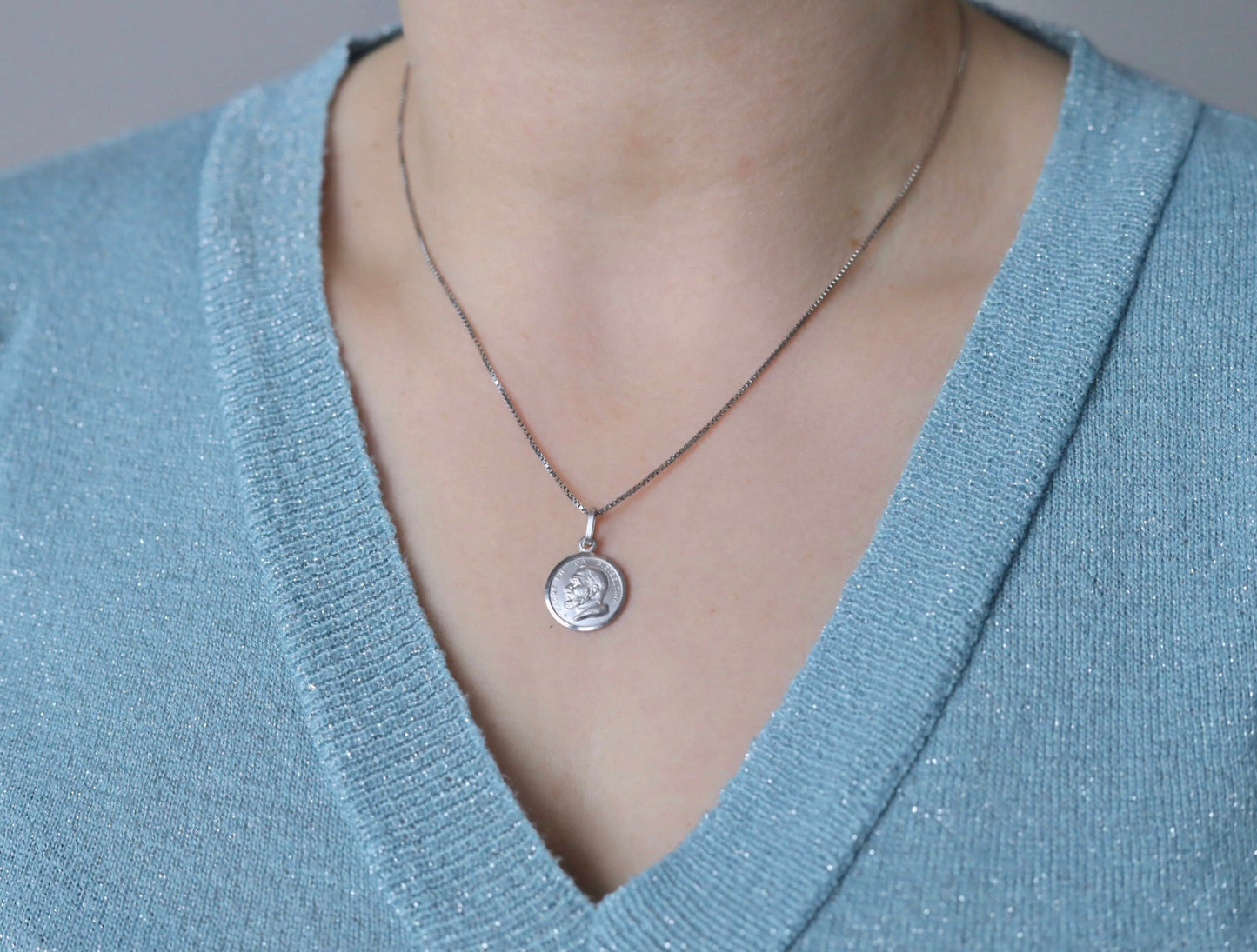 Medalla de plata de ley 925 Padre Pío de Pietrelcina collar colgante, colgante de santo católico, medalla de plata del Santo Padre Pío de Pietrelcina