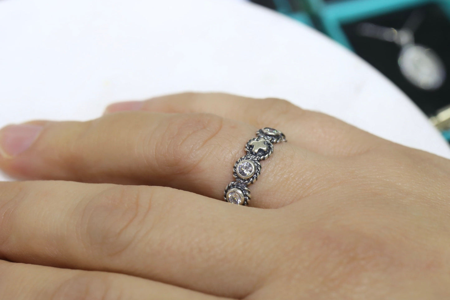 Anillo rosario de plata de primera ley, anillo rosario con circonitas, anillo rosario de plata de primera ley estilo vintage, anillo rosario Medjugorje, anillo estilo vintage