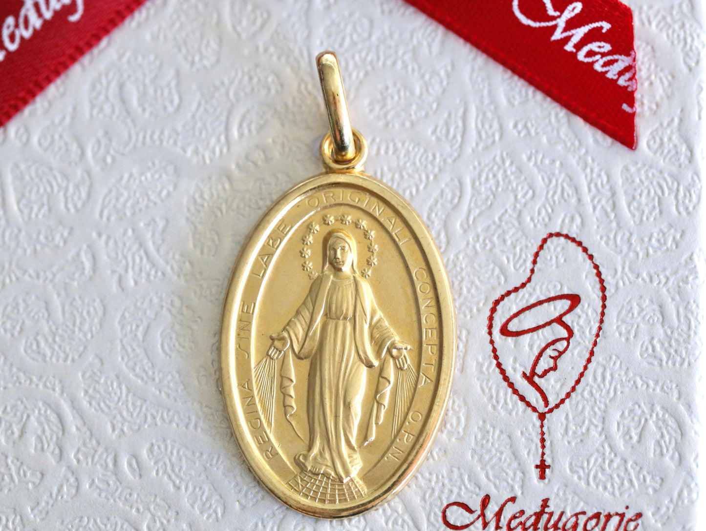 Medalla Milagrosa de plata de ley 925 con baño de oro de 18 kt, collar de Nuestra Señora de Gracia de 18 pulgadas de oro sobre plata de ley de 28 mm