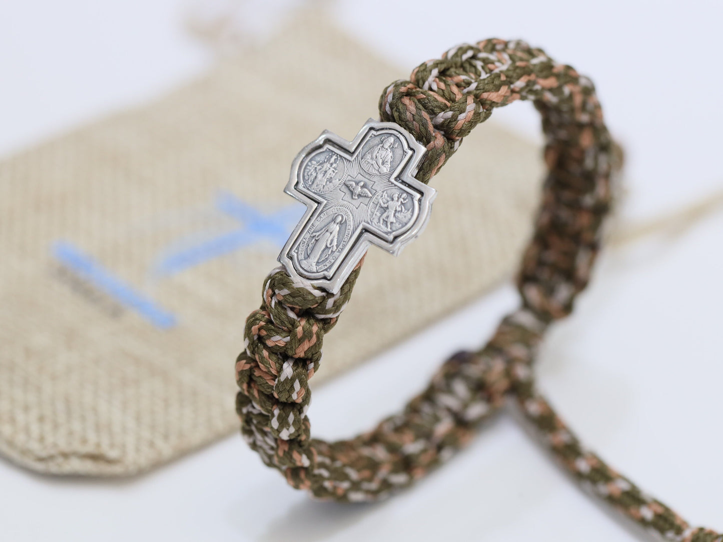 Bracalet Four Way Cross, bracalet paracord, bracalet para hombre, bracalet Medalla Milagrosa, bracalet táctico, cruz escapularia de plata de ley