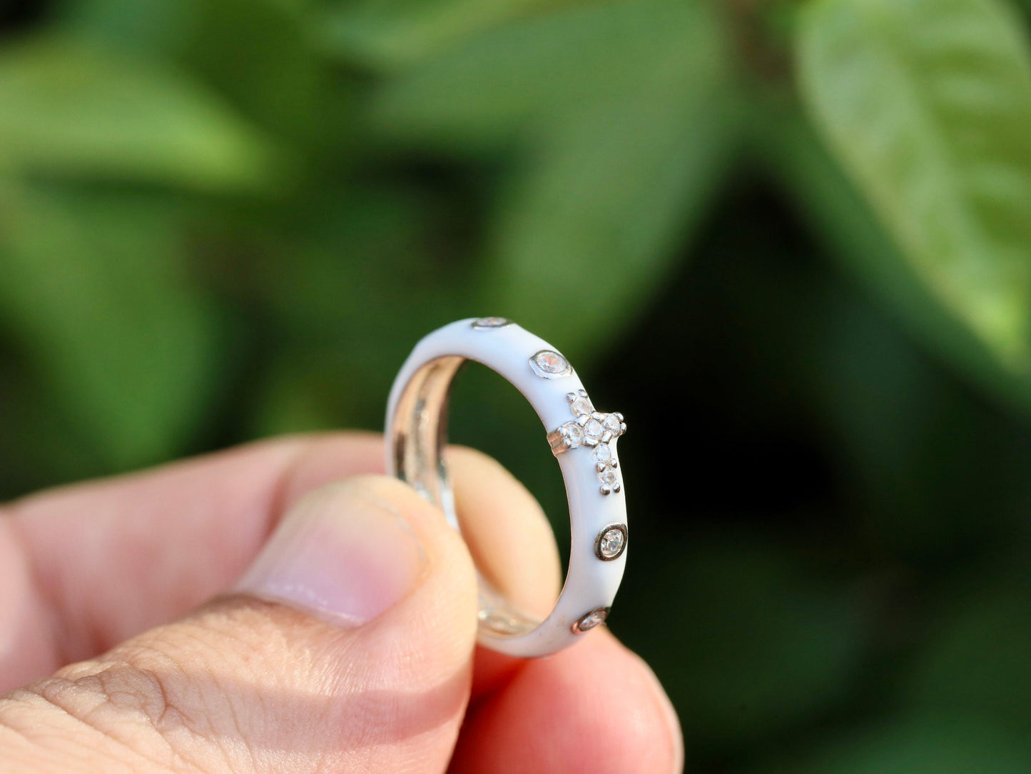 Anillo rosario, anillo rosario con circonita, anillo rosario de plata de primera ley estilo minimalista, anillo rosario delicado, anillo rosario de confirmación