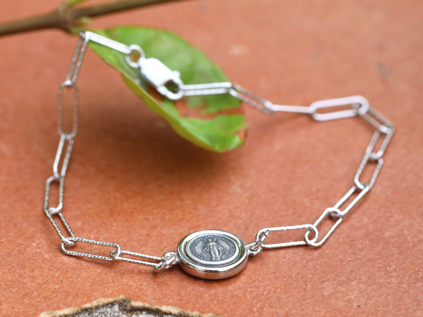 PEPERCLIP Medalla Milagrosa, plata de ley 925, pulsera de cable con Nuestra Señora de Gracia, regalo para mujer o adolescente, pulsera católica