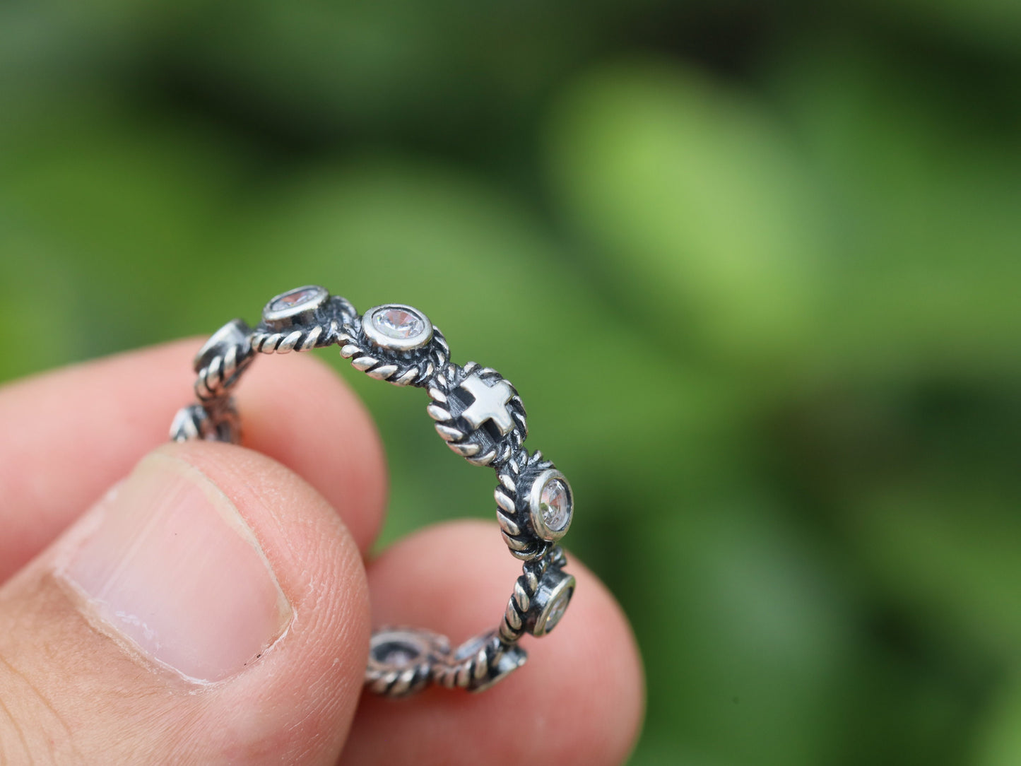 Anillo rosario de plata de primera ley, anillo rosario con circonitas, anillo rosario de plata de primera ley estilo vintage, anillo rosario Medjugorje, anillo estilo vintage