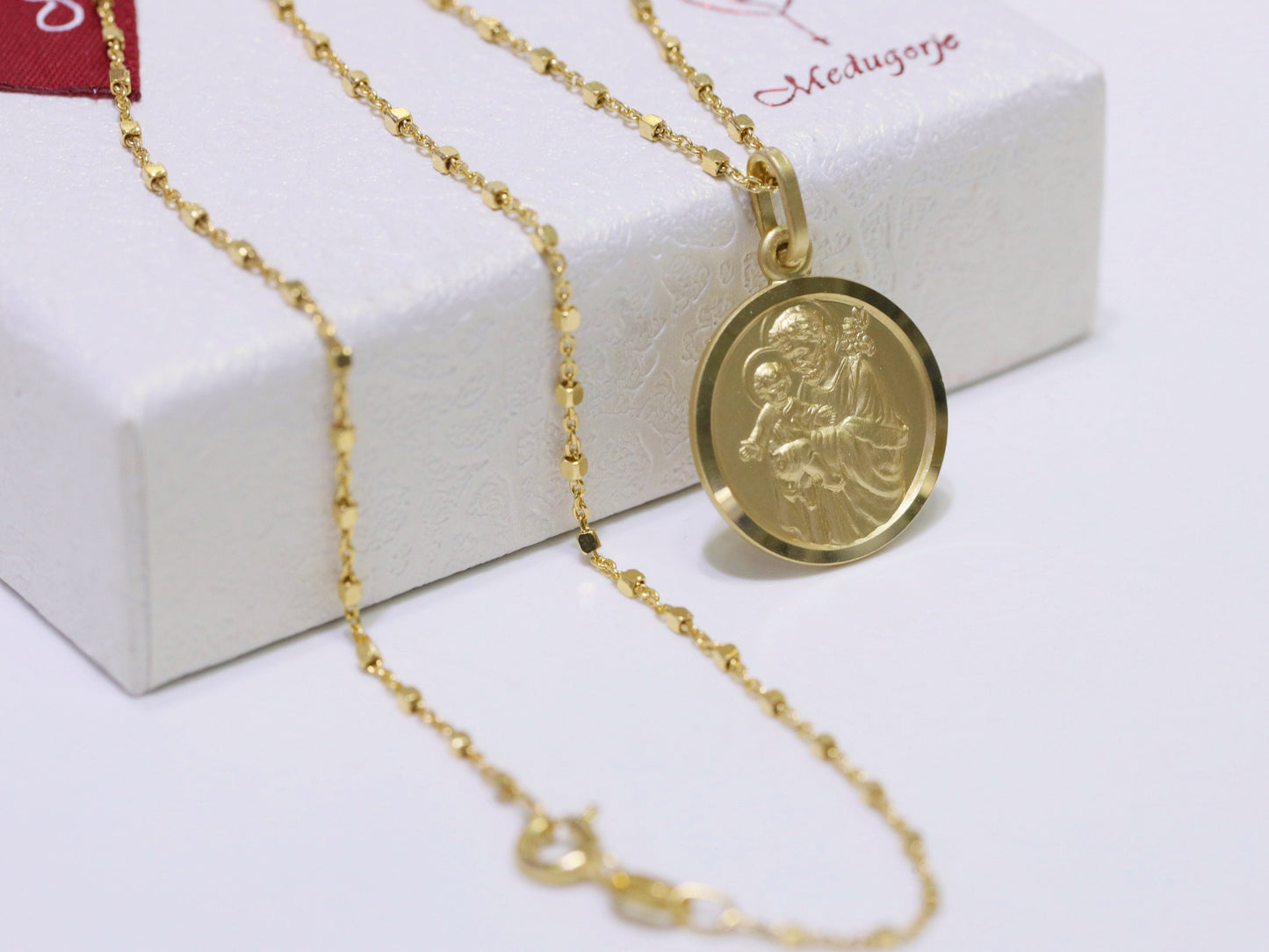 Medalla de San José, plata de ley 925, medalla chapada en oro de 18k, medalla protectora de la Sagrada Familia, delicada medalla de San José, medalla para adolescente