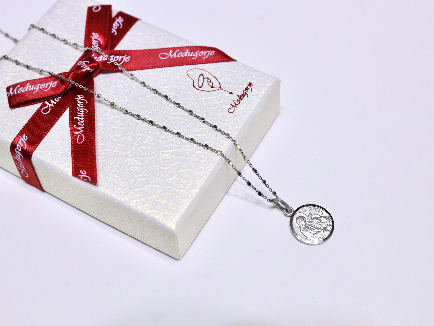 Colgante de Santa Ana, plata de ley 925 con baño de rodio, regalo de medalla de santa católica para mujeres, santa de la fertilidad, colgante de la mamá de la Virgen María