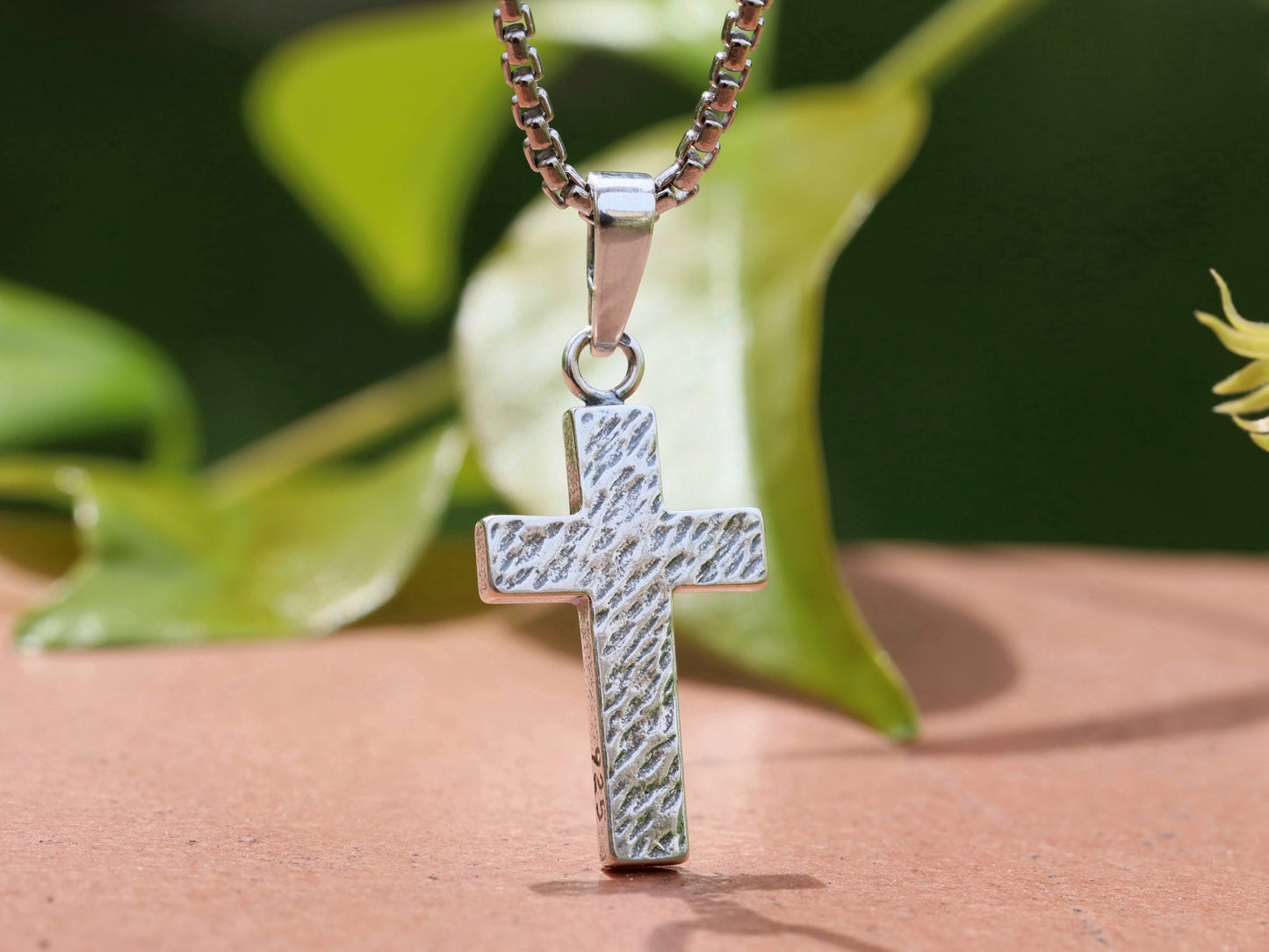 Colgante de cruz de plata resistente para hombre (plata de ley 925) - Estilo católico vintage