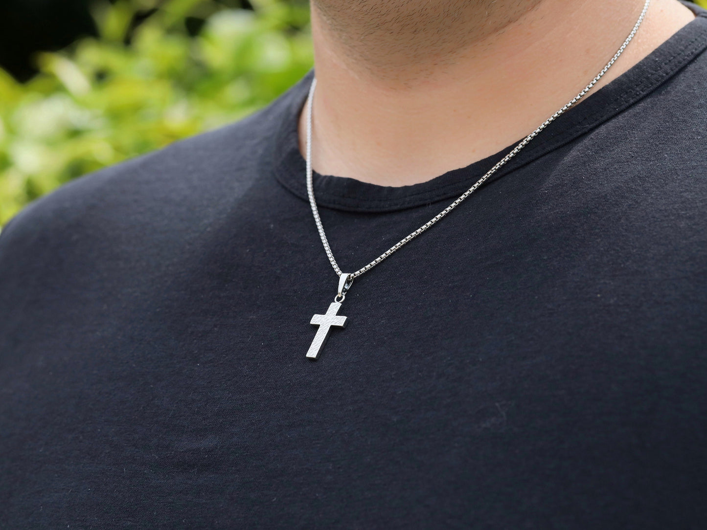 Colgante de cruz de plata resistente para hombre (plata de ley 925) - Estilo católico vintage