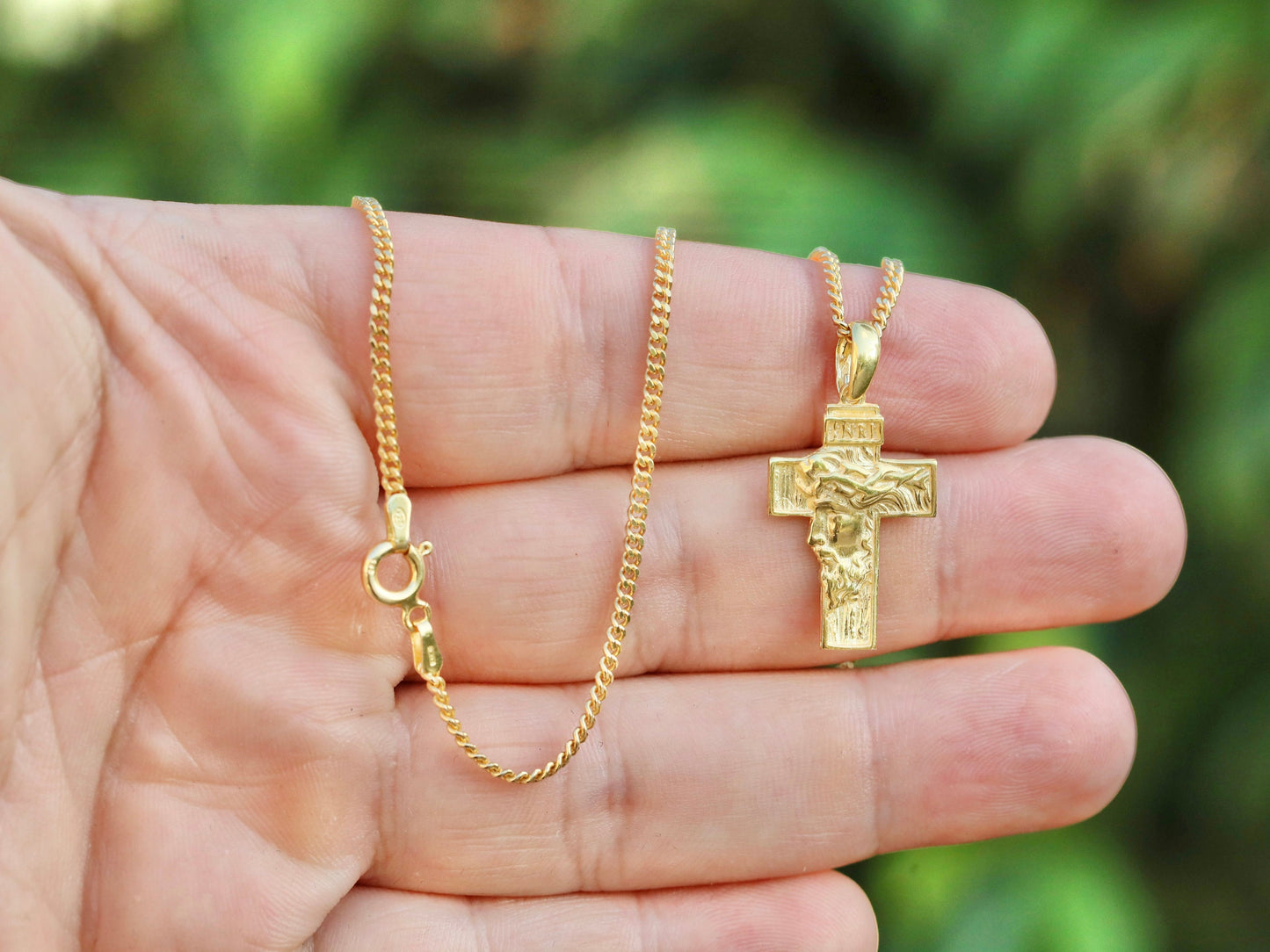 Colgante de cruz de plata de ley con rostro de Jesucristo - Chapado en oro de 18 kt - Collar opcional