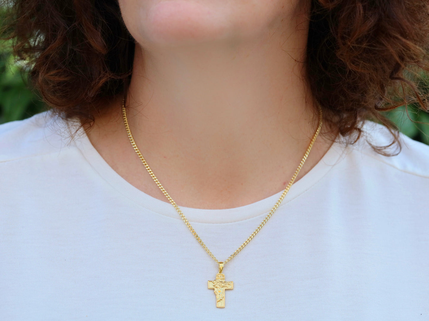 Colgante de cruz de plata de ley con rostro de Jesucristo - Chapado en oro de 18 kt - Collar opcional