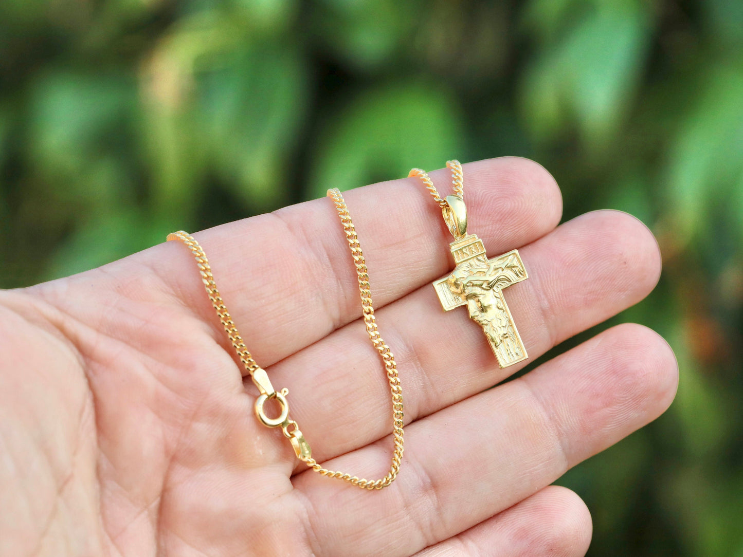 Colgante de cruz de plata de ley con rostro de Jesucristo - Chapado en oro de 18 kt - Collar opcional