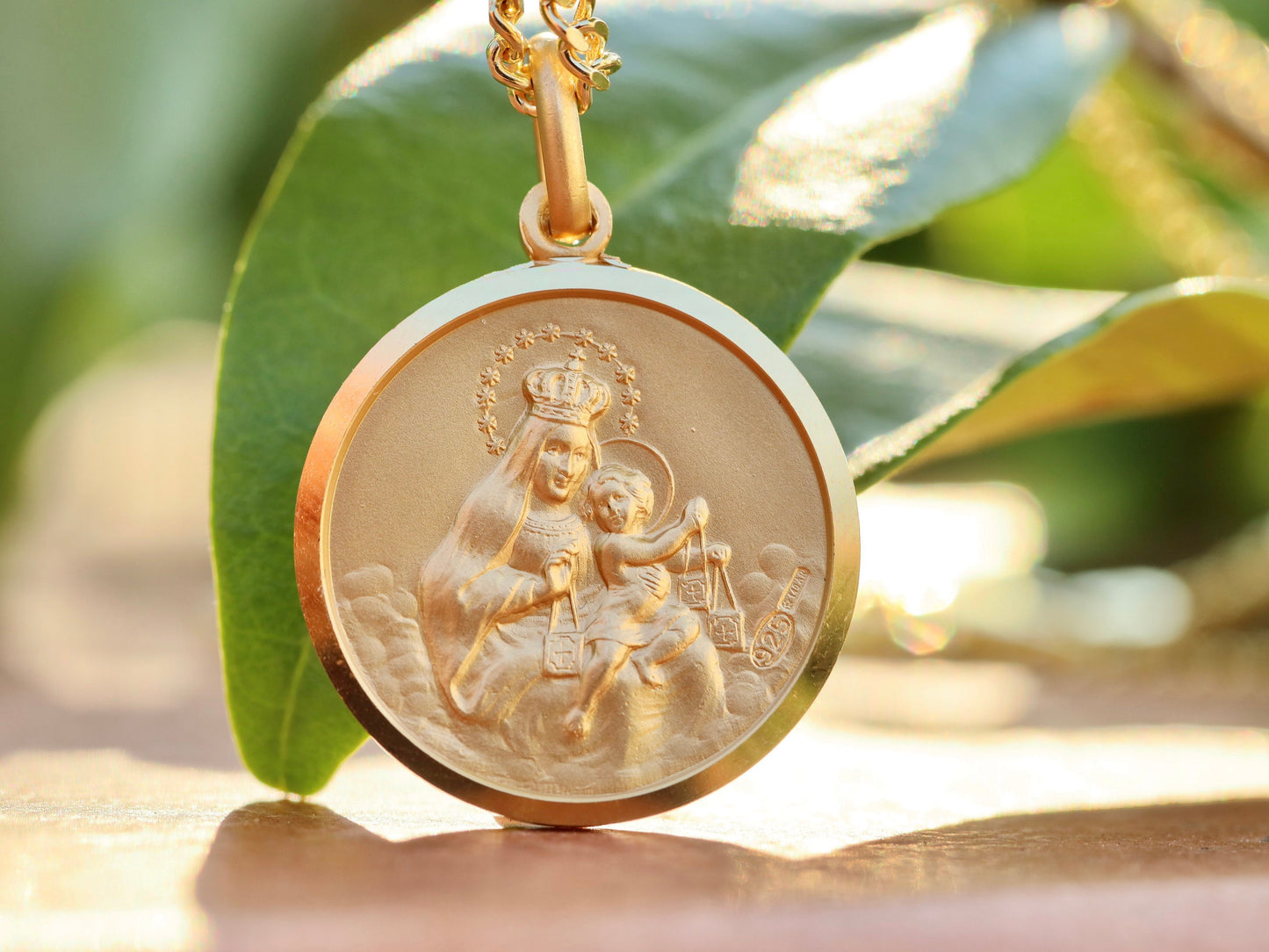 Collar escapulario grande de plata de primera ley 925, medalla escapulario chapada en oro de 18 kt, medalla escapulario unisex, medalla escapulario de alto detalle