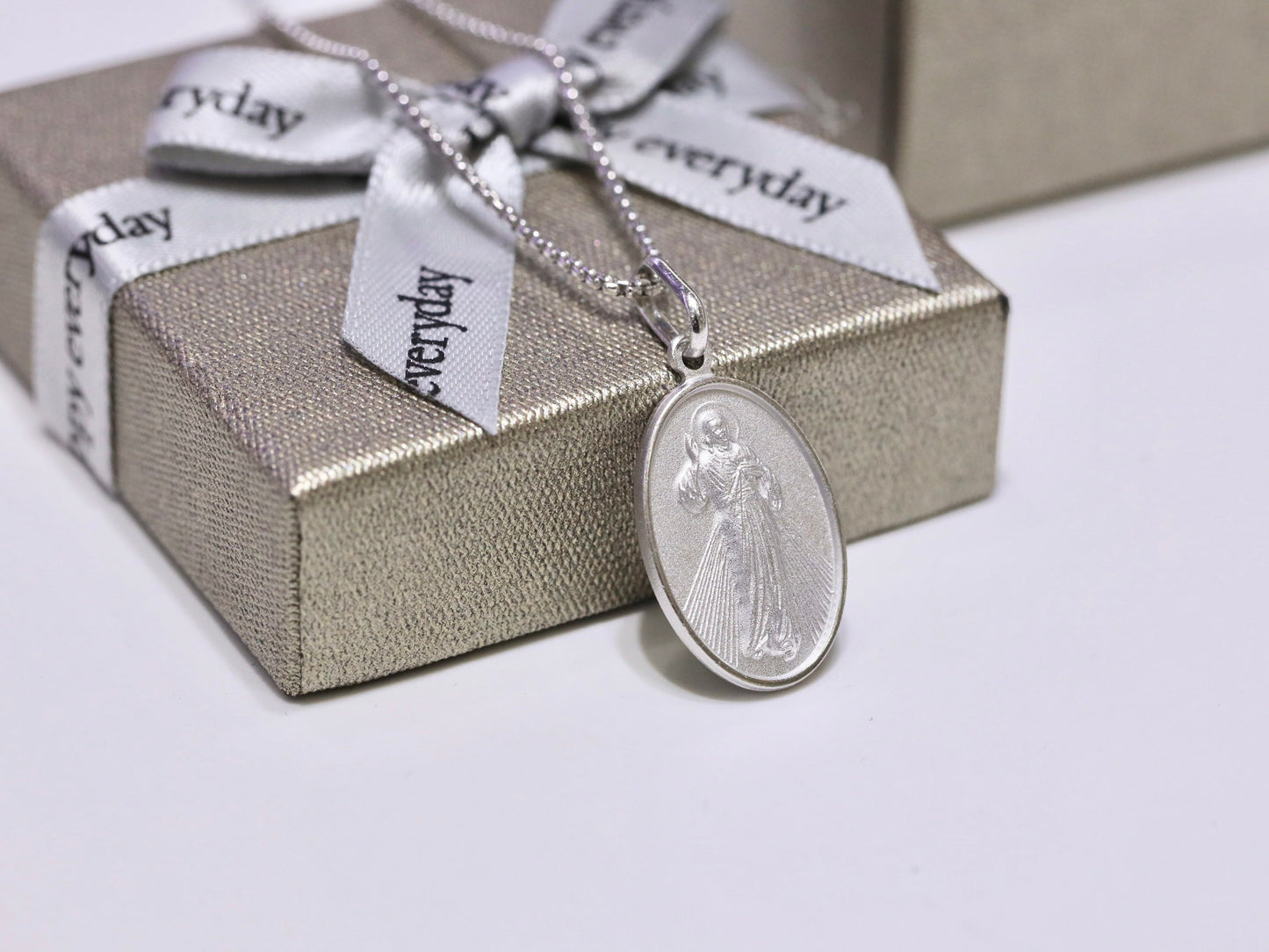 Colgante Divina Misericordia de Jesús - plata de ley 925 medalla de Jesús - Adecuado para hombre o mujer colgante de Jesús, colgante de Jesucristo