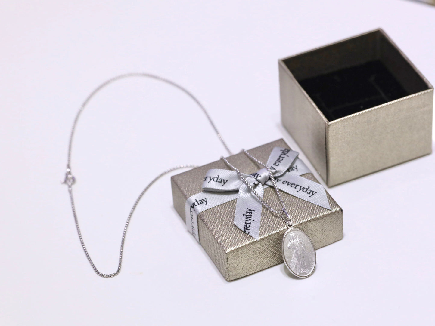 Colgante Divina Misericordia de Jesús - plata de ley 925 medalla de Jesús - Adecuado para hombre o mujer colgante de Jesús, colgante de Jesucristo