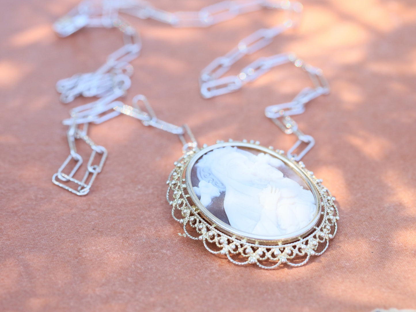 Medalla de Nuestra Señora del Perpetuo Socorro, medalla de cameo italiano, cameo de la Virgen María, cameo de concha, plata de ley, colgante de cameo genuino Torre del Greco