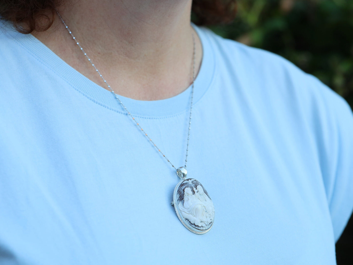 Medalla de la Santísima Trinidad, Padre Hijo y Espíritu Santo, medalla de cameo, medalla de cameo de concha, telar de cabello único para mujeres, regalo católico para aniversario
