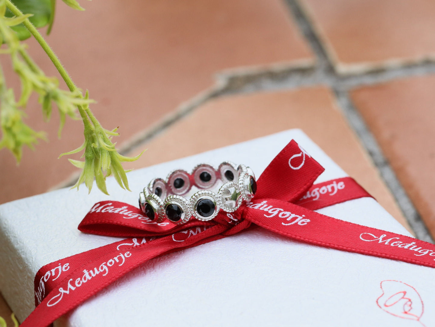 Rosary ring, sterling silver 925, one decade rosary, black rhinestone rosary ring,  cross ring, ring for catholic women, catholic rosary