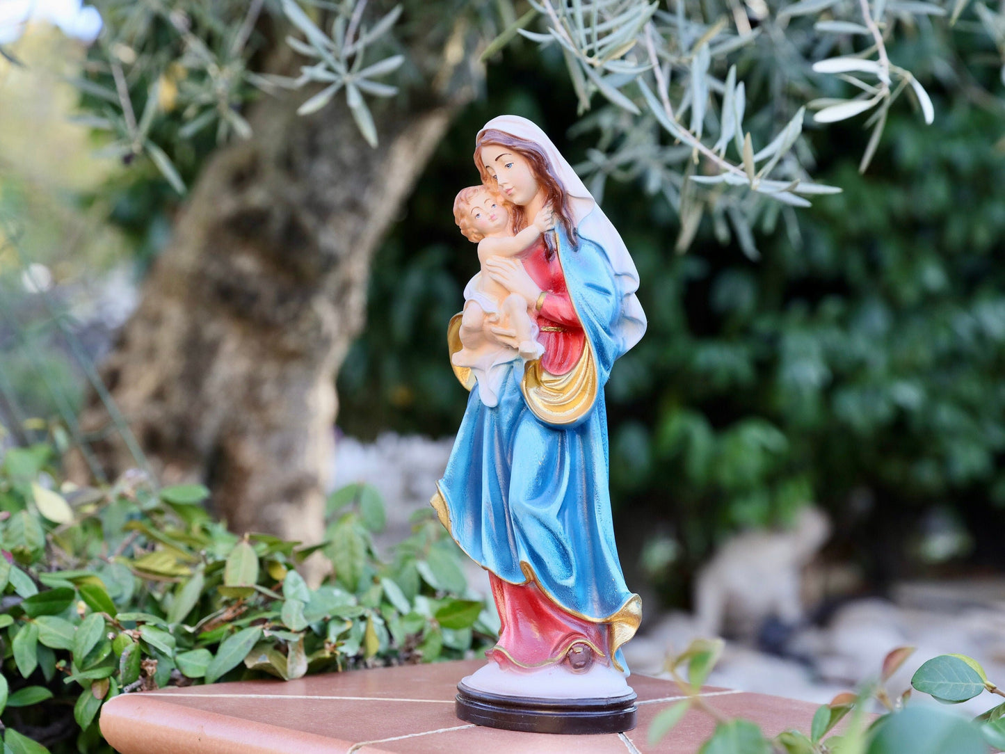 Nuestra Señora con el Niño Jesús, estatua de polvo de mármol de 12 pulgadas, estatua del altar del hogar, estatua católica, estatua pintada a mano, estilo barroco Virgen María