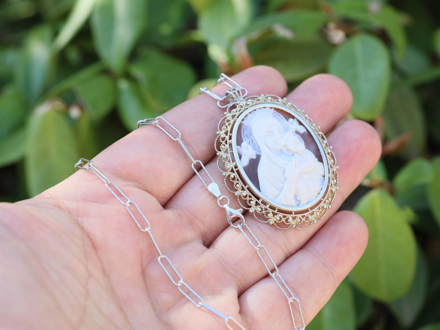 Medalla de Nuestra Señora del Perpetuo Socorro, medalla de cameo italiano, cameo de la Virgen María, cameo de concha, plata de ley, colgante de cameo genuino Torre del Greco