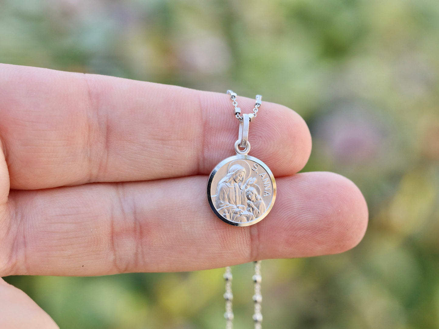 Colgante de Santa Ana, plata de ley 925 con baño de rodio, regalo de medalla de santa católica para mujeres, santa de la fertilidad, colgante de la mamá de la Virgen María
