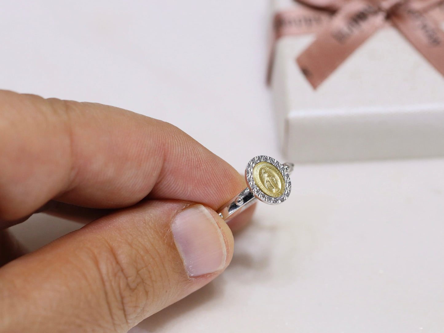 Anillo de rosario, anillo de Medalla Milagrosa, rosario de plata de ley 925, anillo de cuentas de oración, Virgen María talla diamante, delicado anillo católico con Nuestra Señora