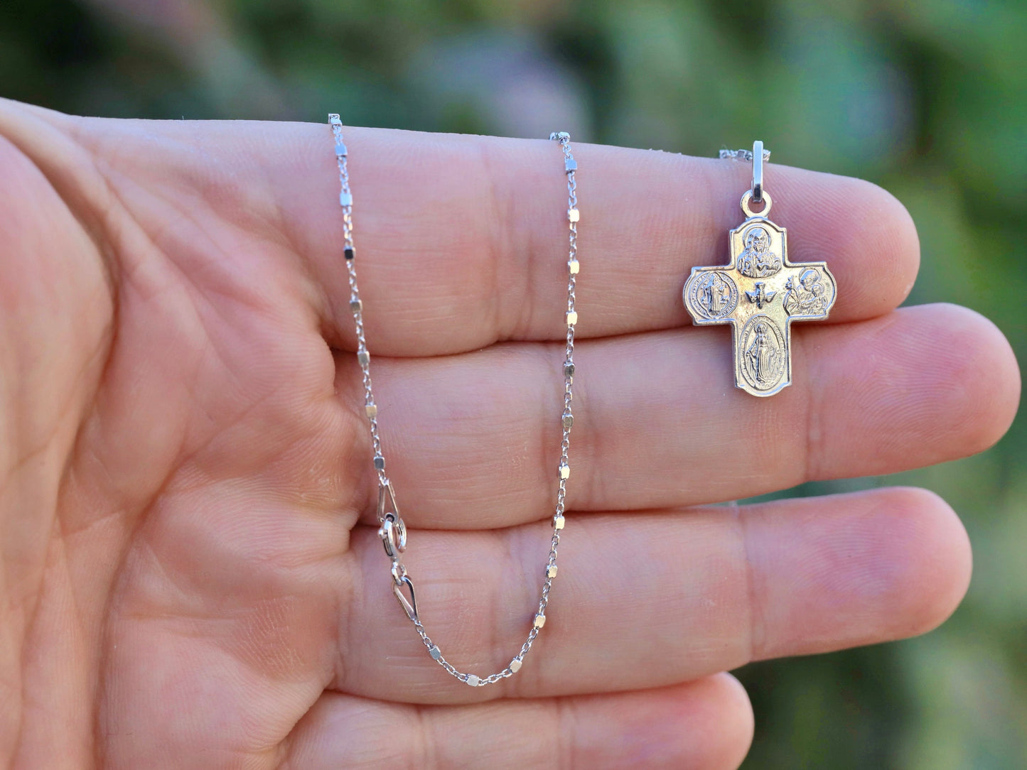 Colgante de cruz en miniatura de 4 vías - Espíritu Santo de plata de ley y escapulario de San Benito - Ideal para mujeres católicas - Cruz lateral comprada de 21x17 mm