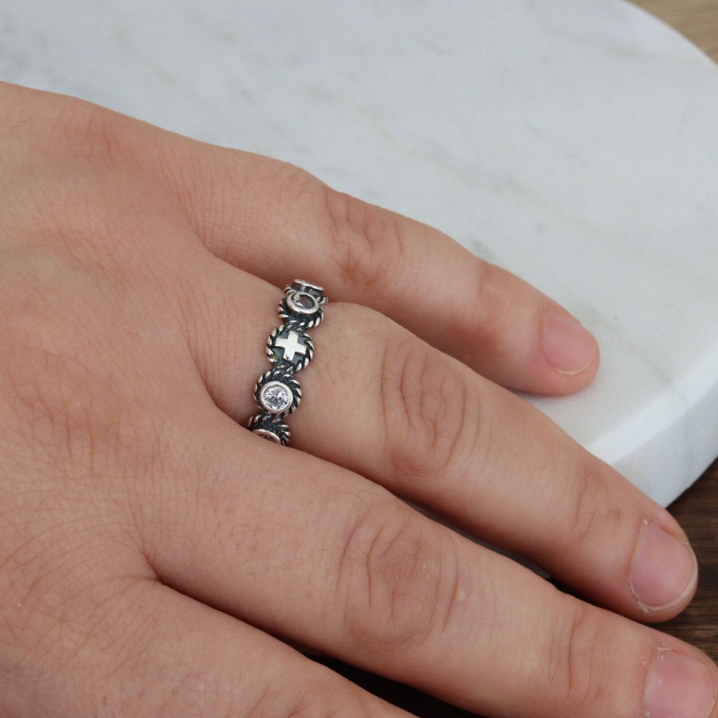 Anillo rosario de plata de primera ley, anillo rosario con circonitas, anillo rosario de plata de primera ley estilo vintage, anillo rosario Medjugorje, anillo estilo vintage