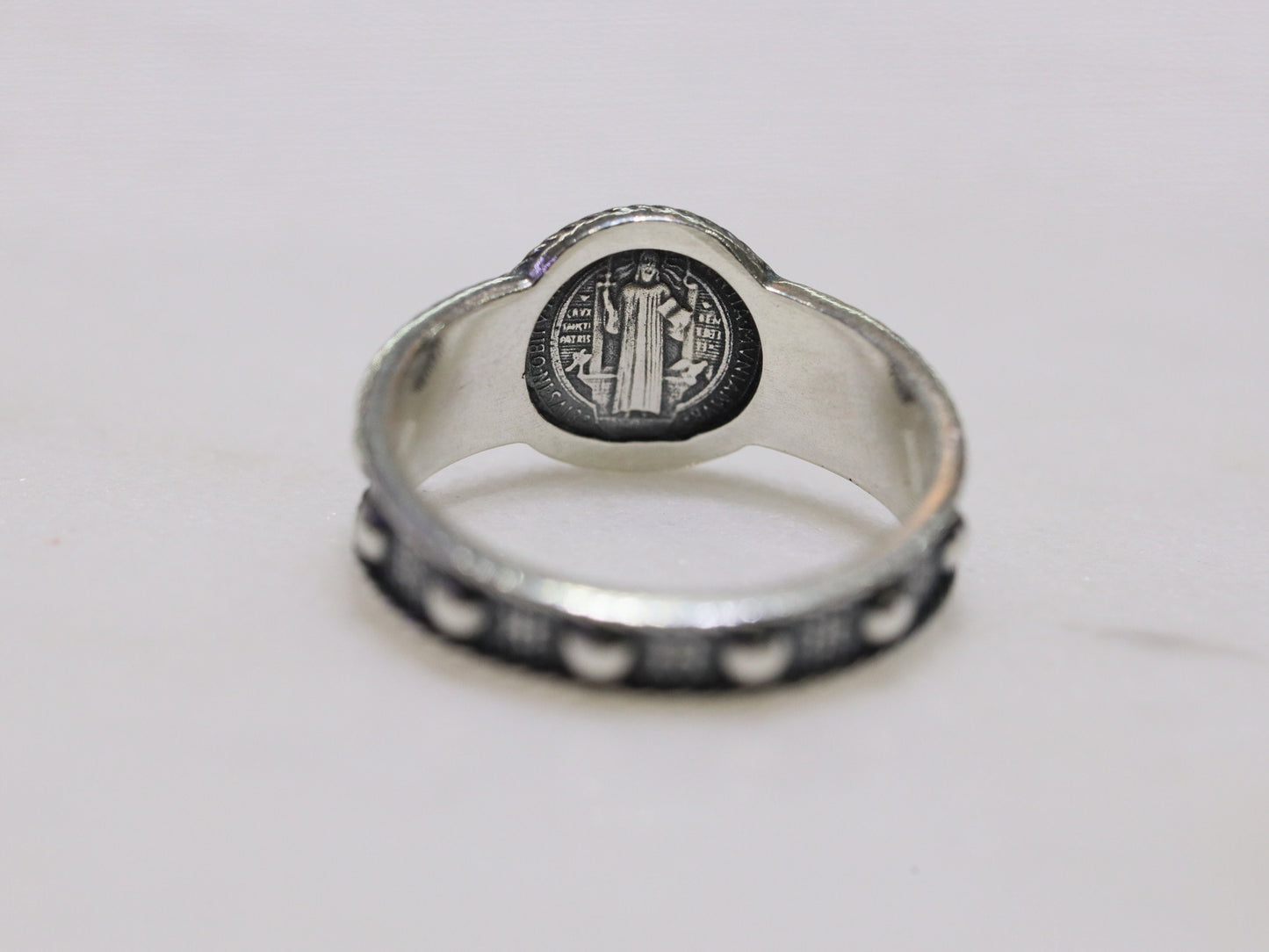 Anillo de rosario de plata de ley con medallas de San Benito, confianza en la protección de Dios, anillo religioso para el hombre, anillo de rosario de sello, rosario de una década