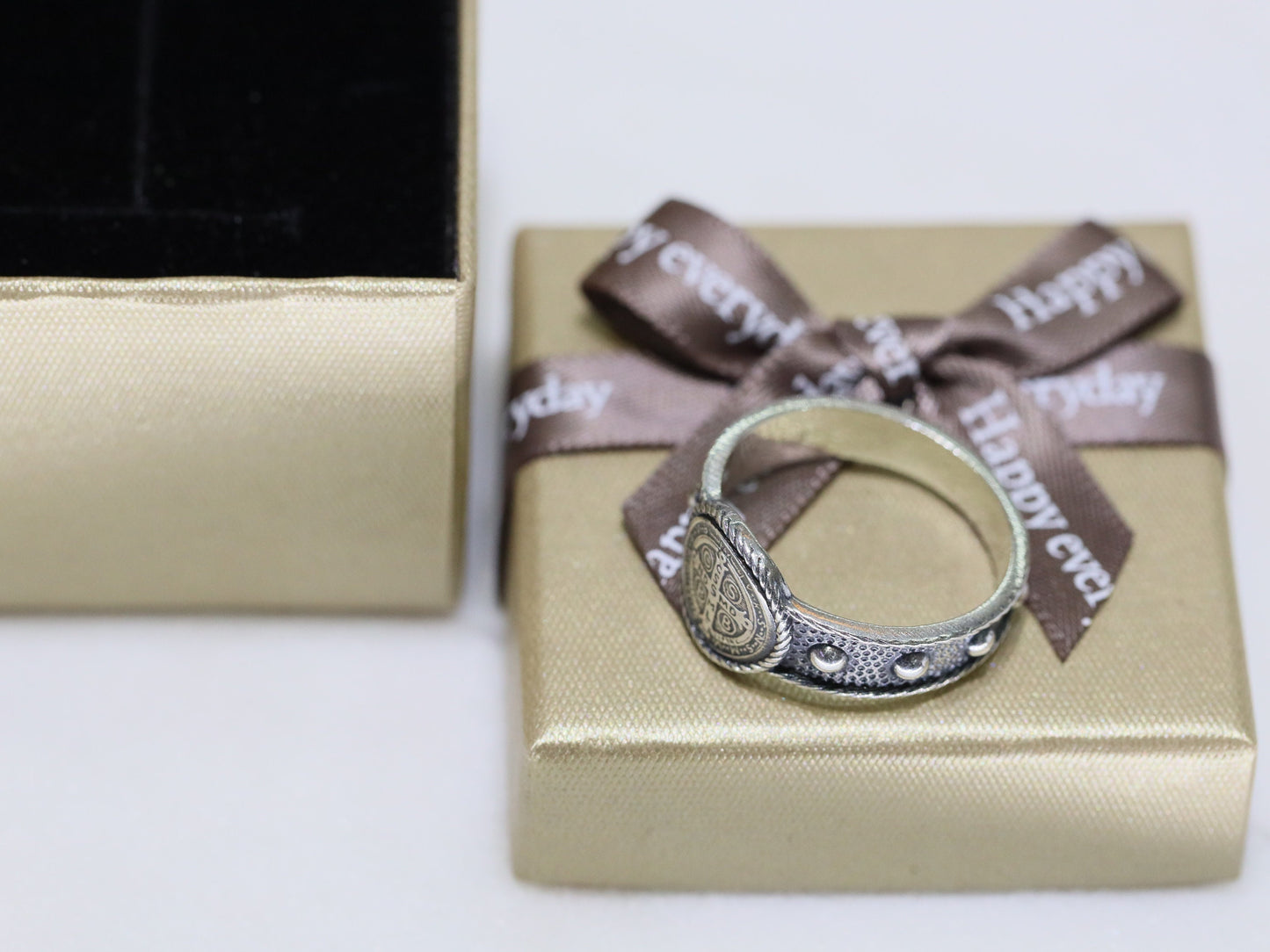 Anillo de rosario de plata de ley con medallas de San Benito, confianza en la protección de Dios, anillo religioso para el hombre, anillo de rosario de sello, rosario de una década
