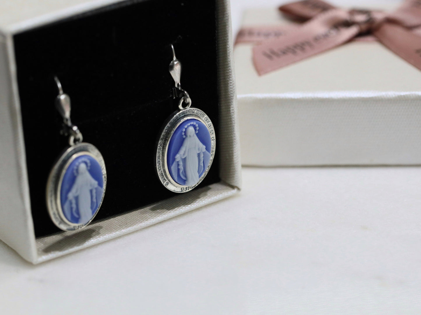Pendientes estilo cameo de la Medalla Milagrosa de plata de primera ley, pendientes de la Virgen María para mujeres católicas,
