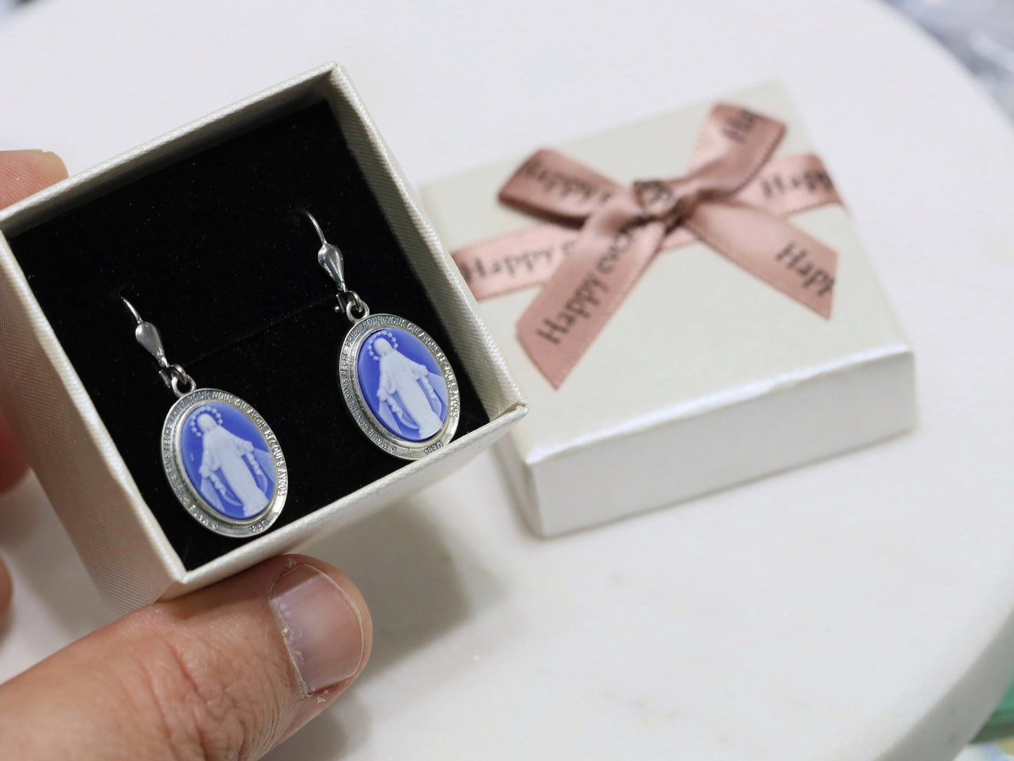 Pendientes estilo cameo de la Medalla Milagrosa de plata de primera ley, pendientes de la Virgen María para mujeres católicas,