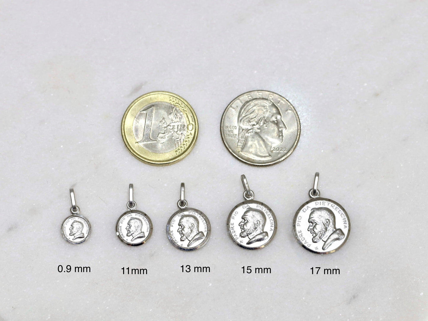 Medalla de plata de ley 925 Padre Pío de Pietrelcina collar colgante, colgante de santo católico, medalla de plata del Santo Padre Pío de Pietrelcina
