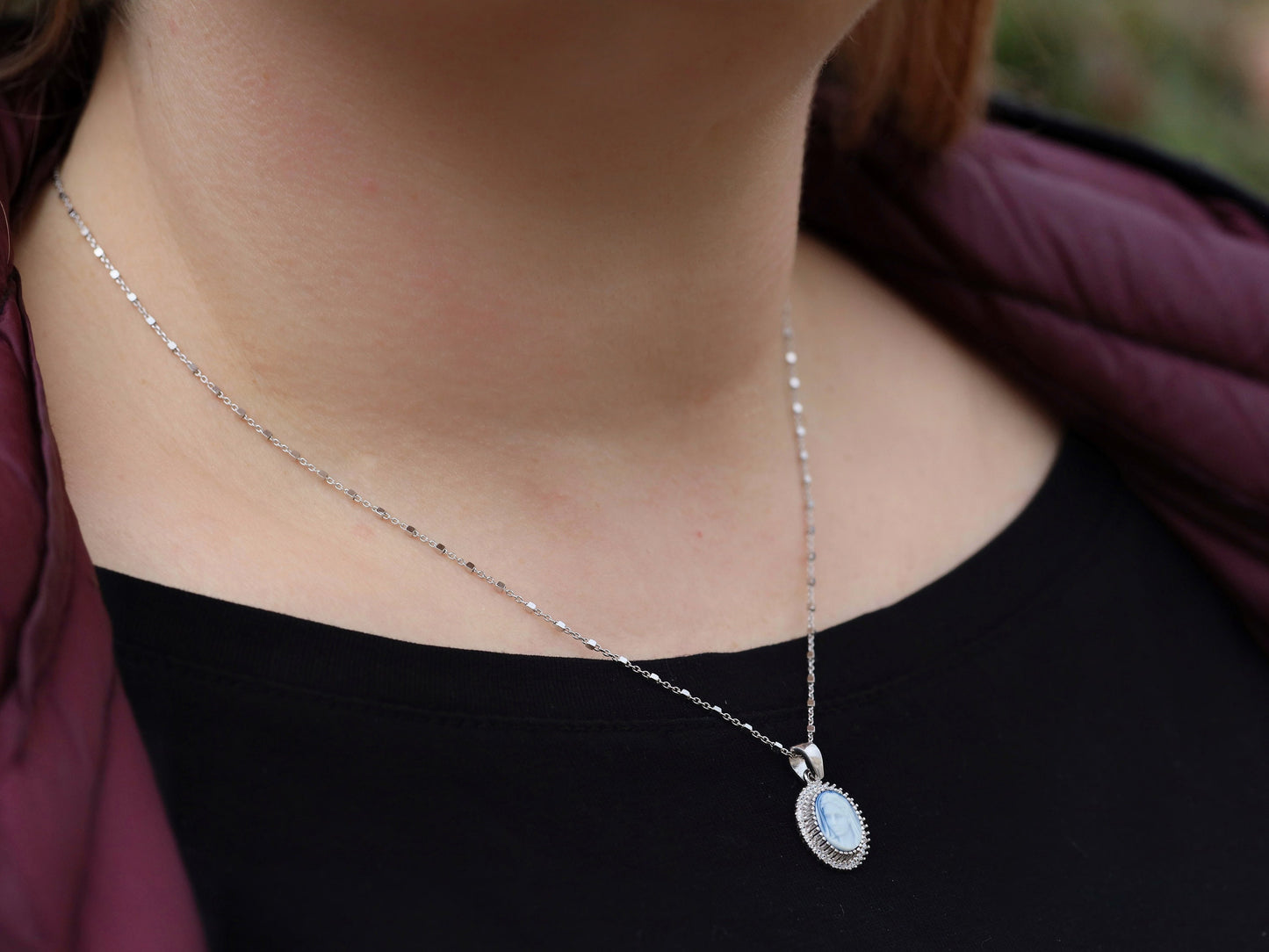 Impresionante colgante de la Virgen María de plata de ley con opción de cadena de corte de diamante: exquisito regalo del día de la fiesta católica para ella