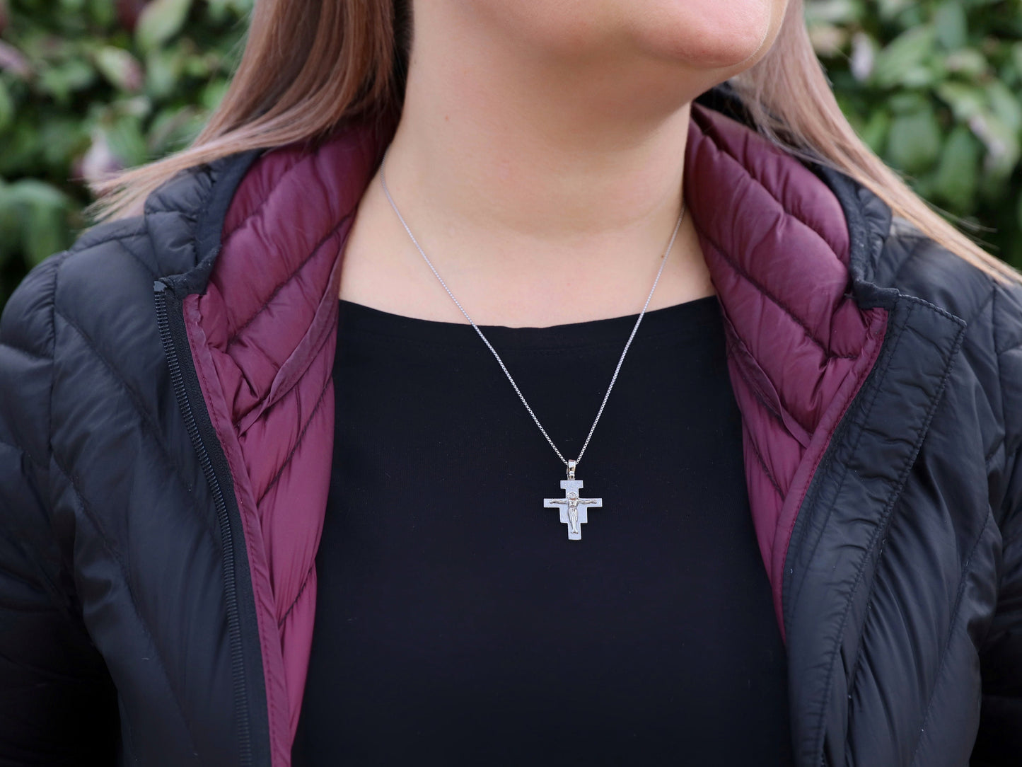 Colgante cruzado de plata de ley 925 de San Damián, colgante de icono de tamaño mediano de colgante crucifijo de San Francisco de Asís para hombre o mujer
