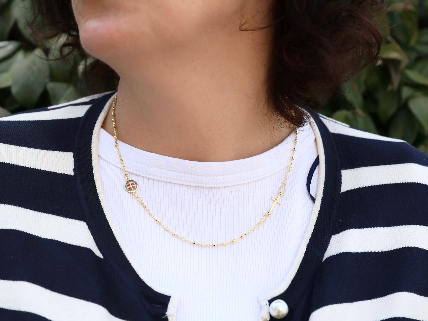 Collar rosario de plata de ley de 45 cm - 18 pulgadas con medalla de San Benito, Collar chapado en oro para mujer católica con cruz y San Benito