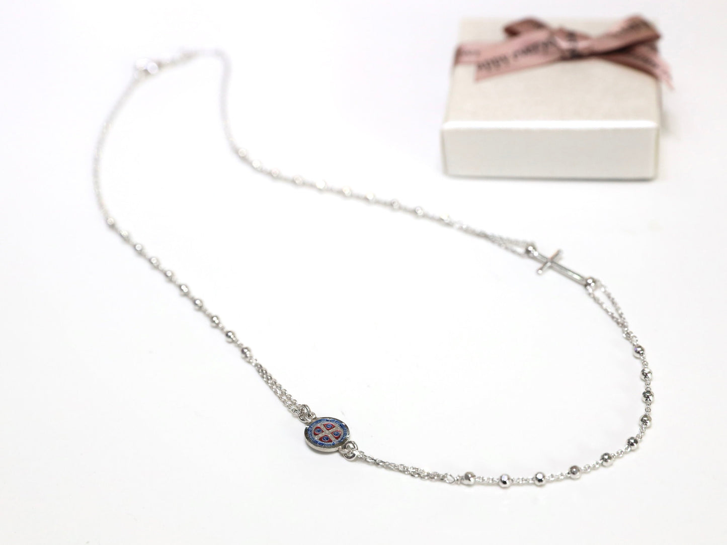 Collar de rosario de tres décadas de 18 pulgadas con medalla de San Benito, collar de plata de ley 925 para mujeres católicas, collar de cruz de San Benito
