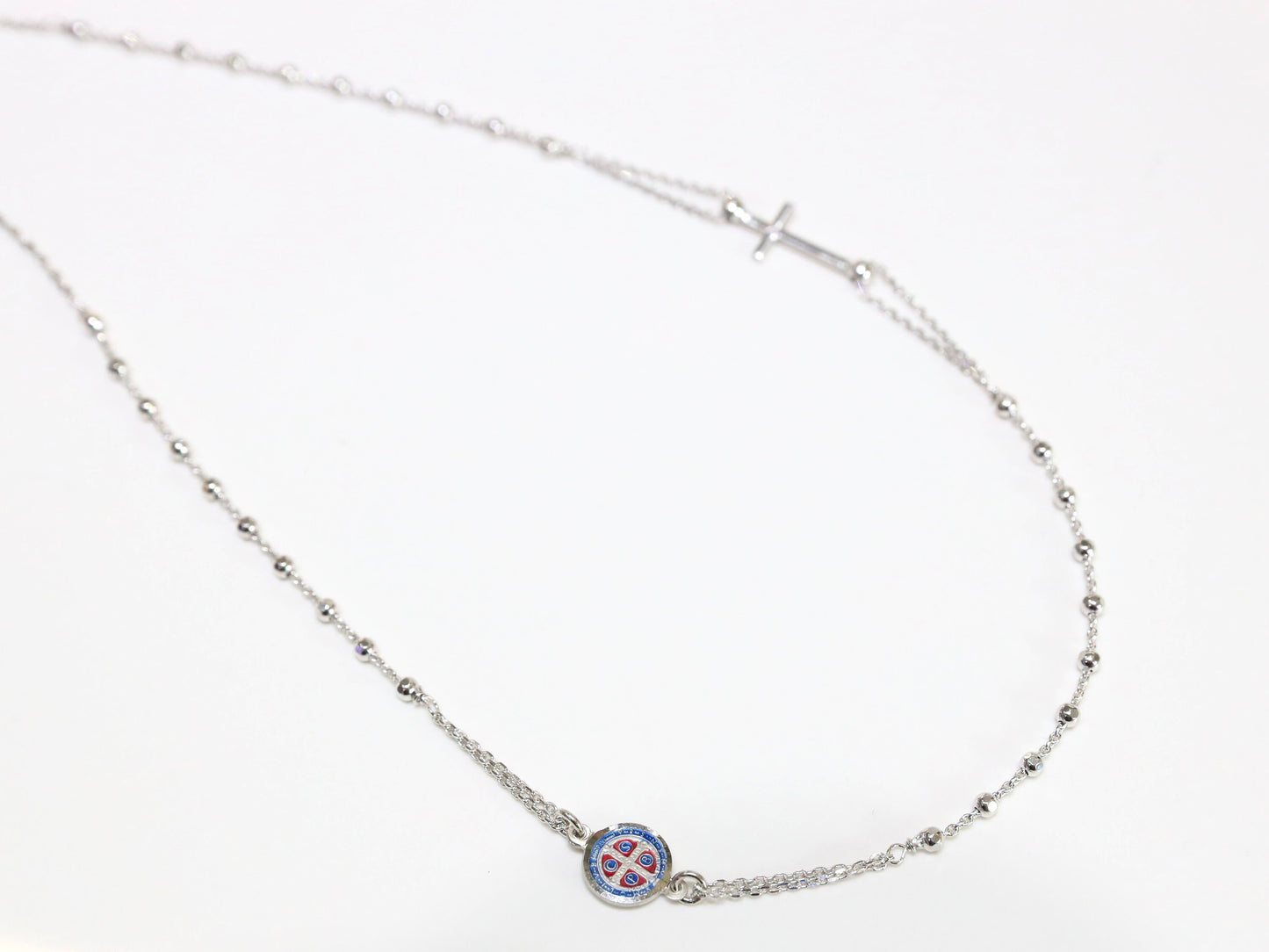 Collar de rosario de tres décadas de 18 pulgadas con medalla de San Benito, collar de plata de ley 925 para mujeres católicas, collar de cruz de San Benito