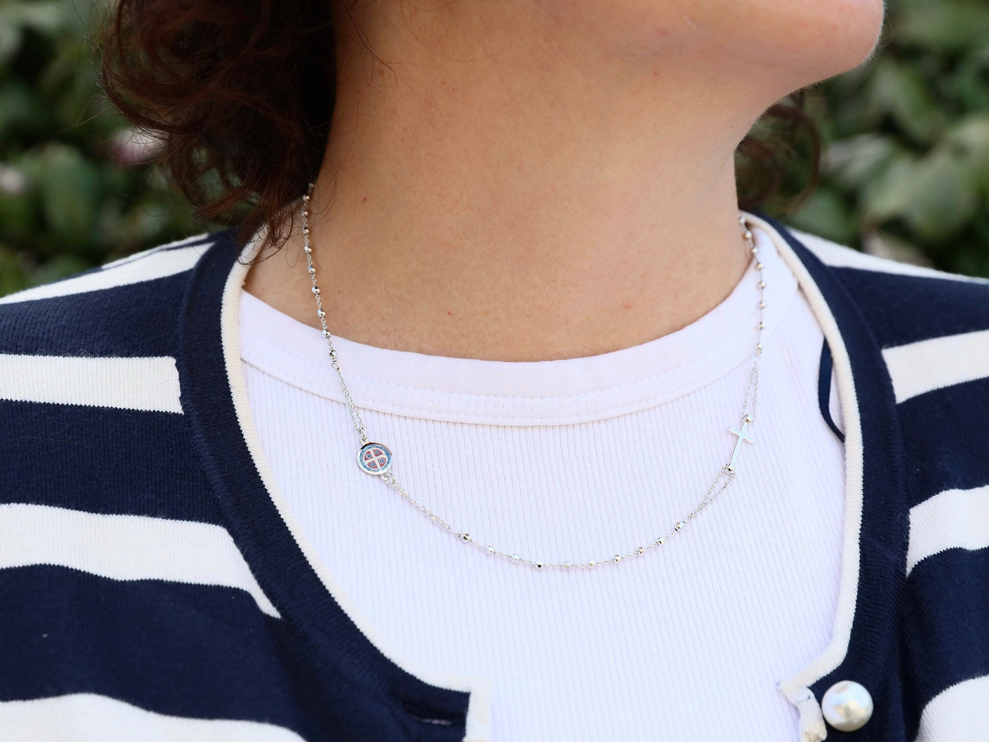 Collar de rosario de tres décadas de 18 pulgadas con medalla de San Benito, collar de plata de ley 925 para mujeres católicas, collar de cruz de San Benito