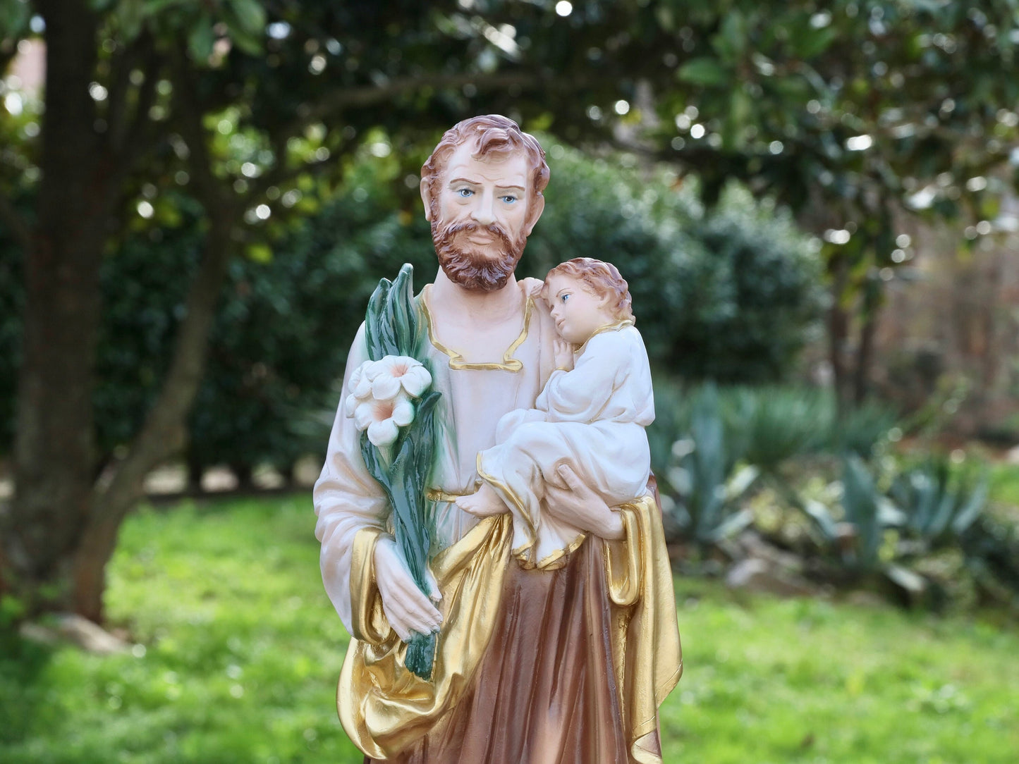 Estatua de San José con el Niño Jesús fundida de 60 cm, estatua de 23 pulgadas de San José con lirio, resina - estatua de polvo de mármol de San José con Jesús