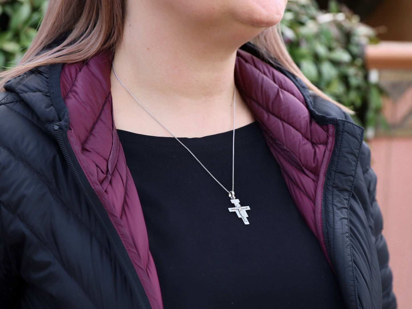 Colgante cruzado de plata de ley 925 de San Damián, colgante de icono de tamaño mediano de colgante crucifijo de San Francisco de Asís para hombre o mujer
