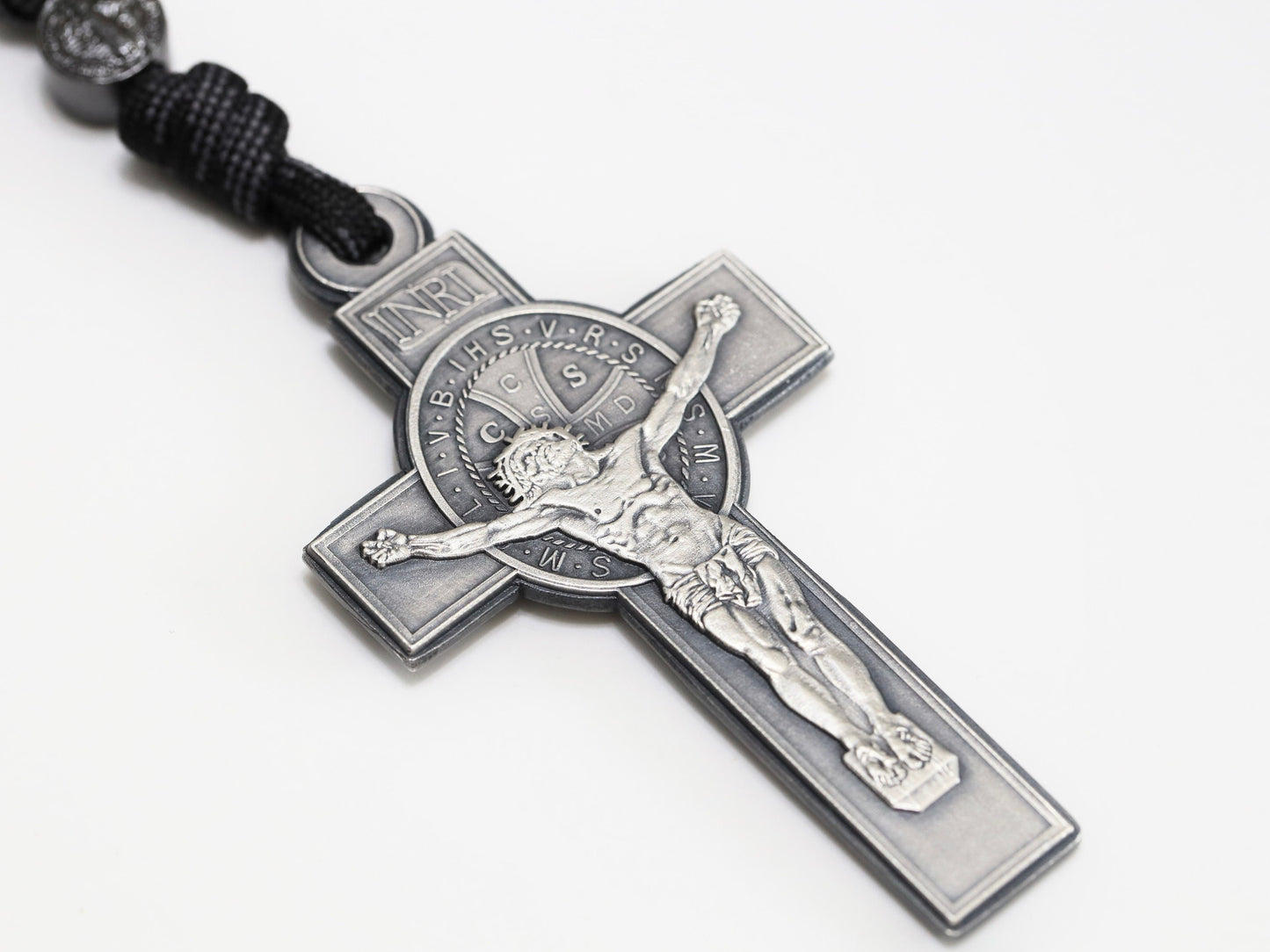 Rosario de Paracord de acero inoxidable para hombres: San Benito, San José y Sagrados Corazones (muy detallado)