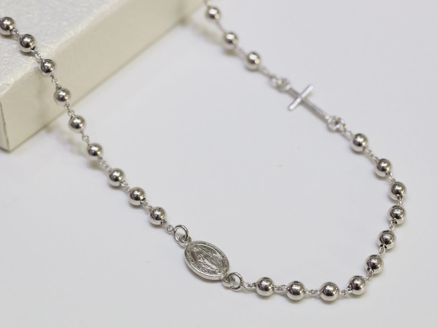 Collar de rosario de plata de ley maciza de 18 pulgadas, collar de cuentas de 4 mm con cruz y Medalla Milagrosa, collar resistente para mujeres católicas