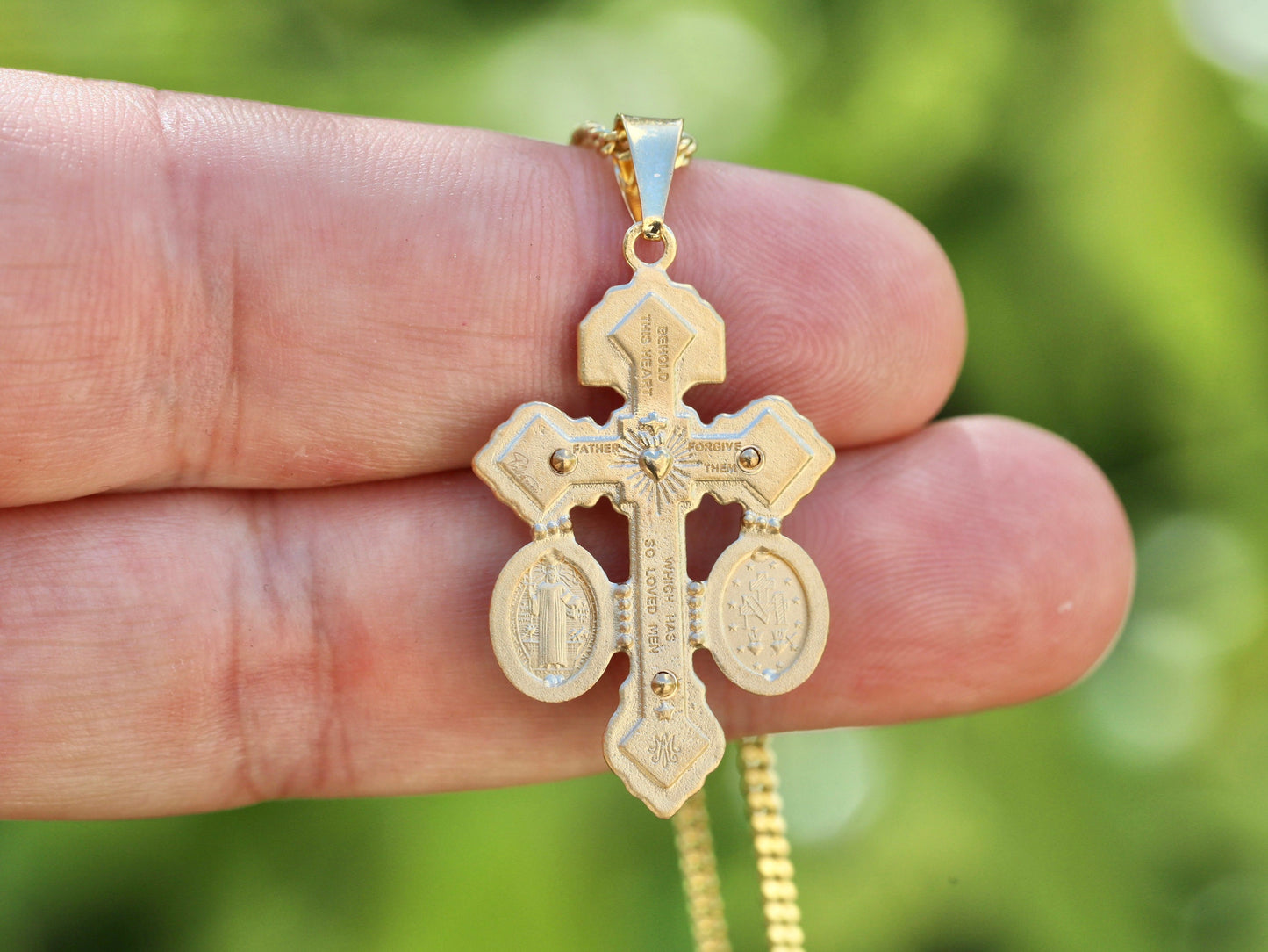 Crucifijo de perdón de plata de ley con chapado en oro de 18 quilates - Opción de collar de cruz católica disponible, crucifijo de indulgencia pequeño de 34 x 21 mm