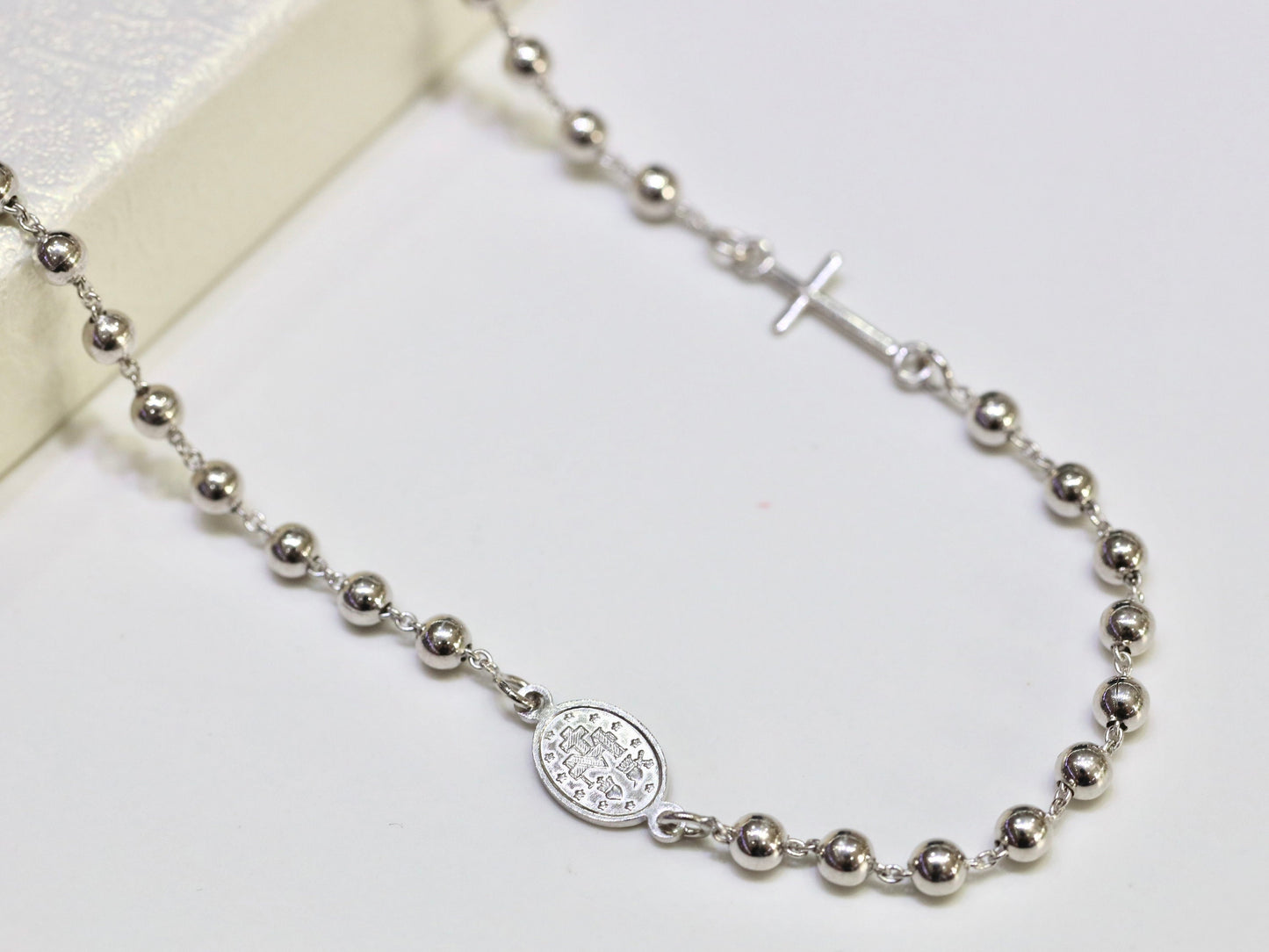 Collar de rosario de plata de ley maciza de 18 pulgadas, collar de cuentas de 4 mm con cruz y Medalla Milagrosa, collar resistente para mujeres católicas