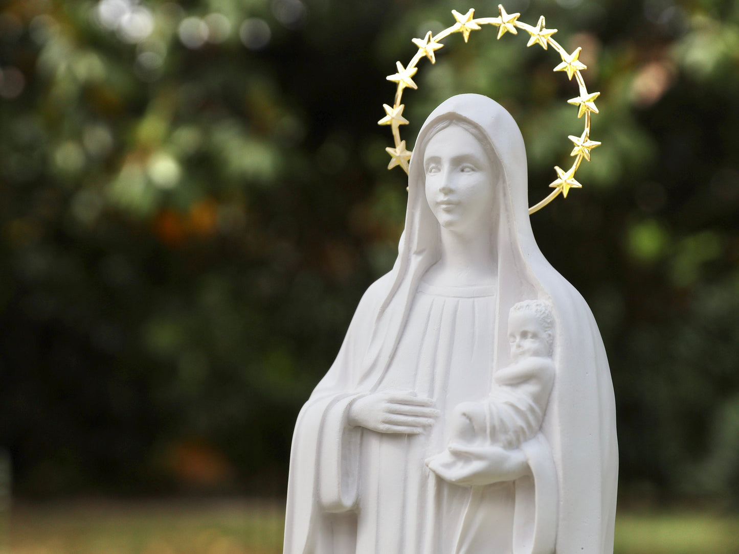 Estatua moderna de Nuestra Señora de Medjugorje (Reina de la Paz) - Descripción de polvo de mármol macizo de 50 cm (20 pulgadas) (envíe el número de teléfono para la entrega)