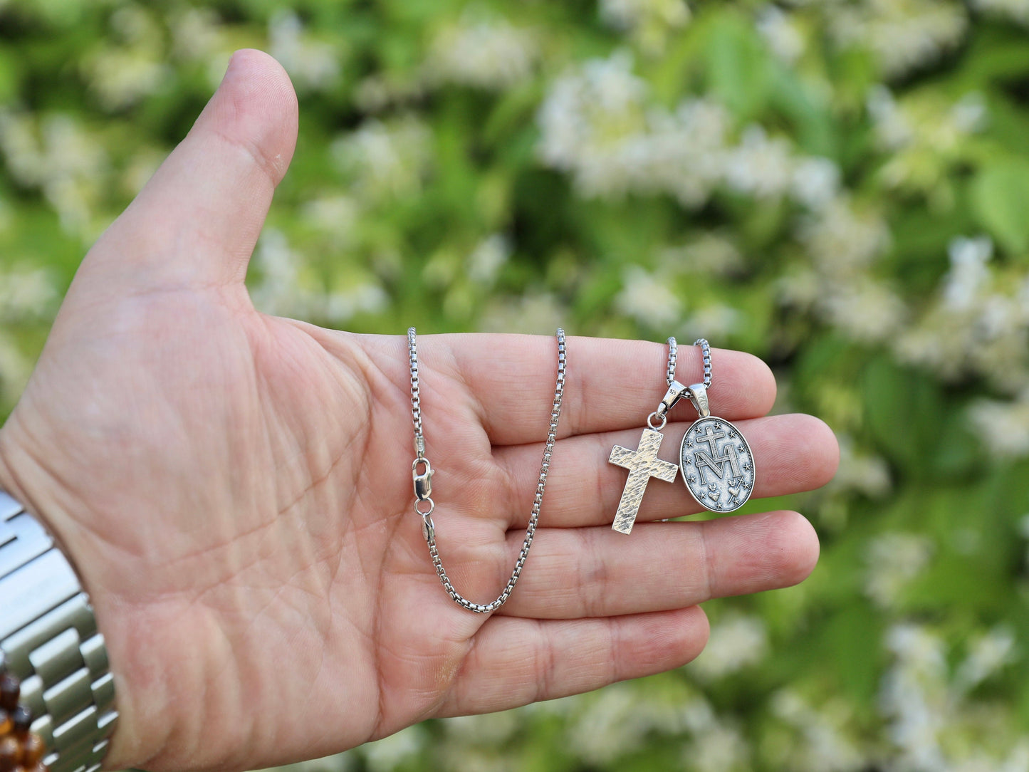 Colgante de medalla milagrosa de plata de ley para hombre con cruz (plata oxidada para un aspecto antiguo): la cadena es opcional