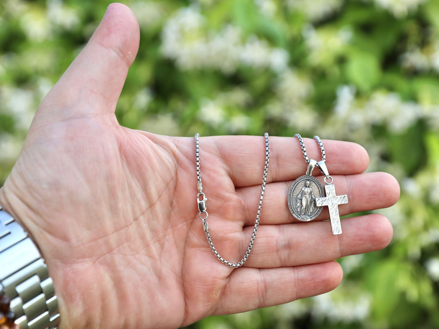 Colgante de medalla milagrosa de plata de ley para hombre con cruz (plata oxidada para un aspecto antiguo): la cadena es opcional