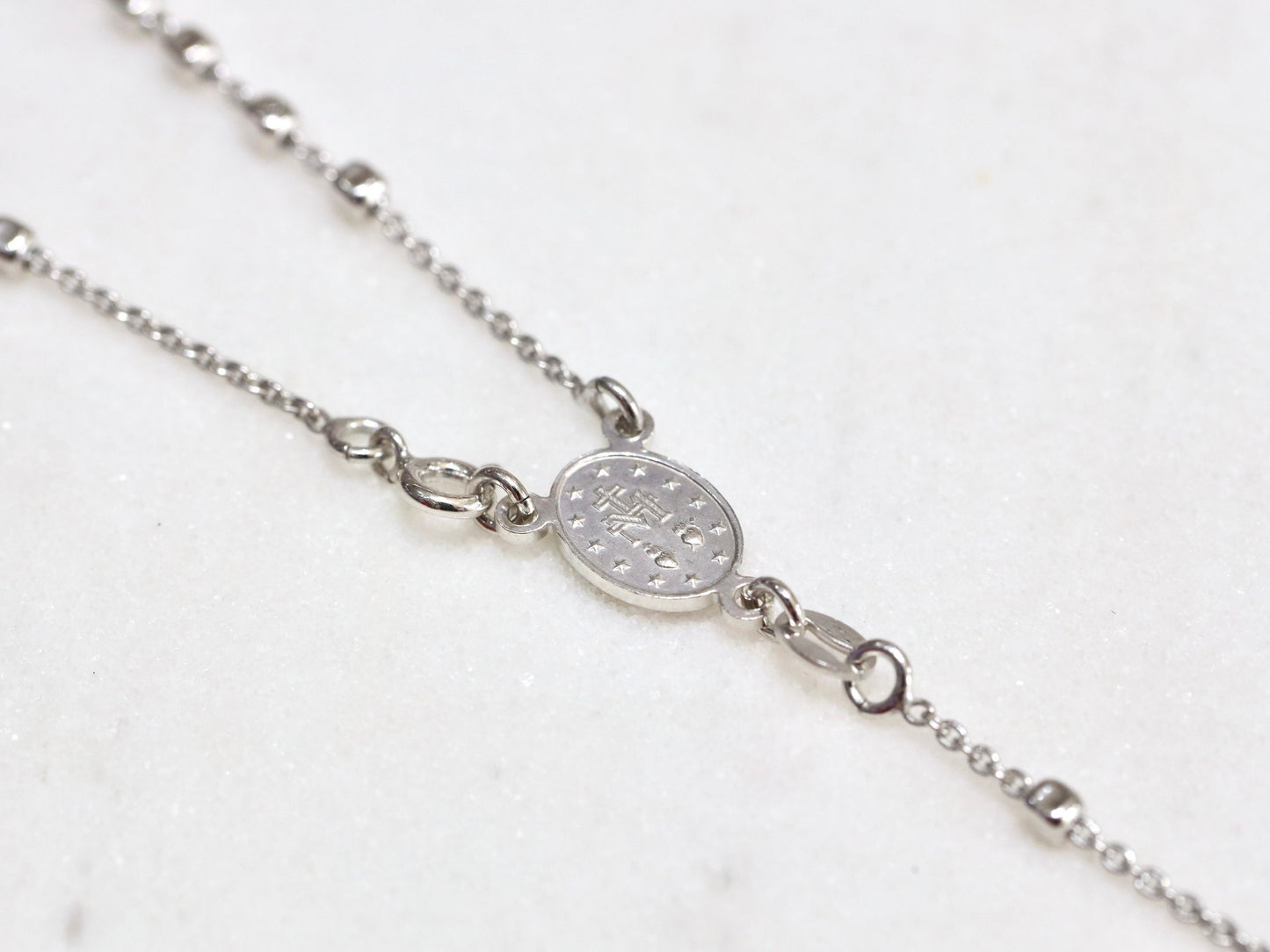 Rosario de plata de ley 925 para mujer, collar de rosario de 20 pulgadas/ 51 cm, rosario de medalla milagrosa para mujer católica, rosario de cuentas cuadradas