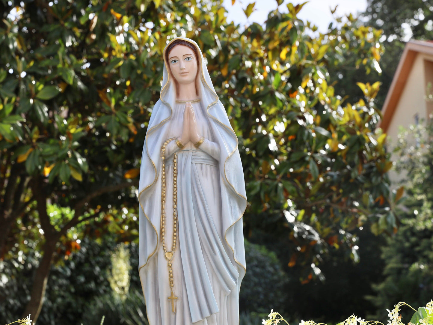 Exquisita estatua de la Virgen María de Lourdes de 80 cm para el altar o jardín del hogar, estatua de la Virgen María moldeada de 31 pulgadas, gran estatua del altar del hogar